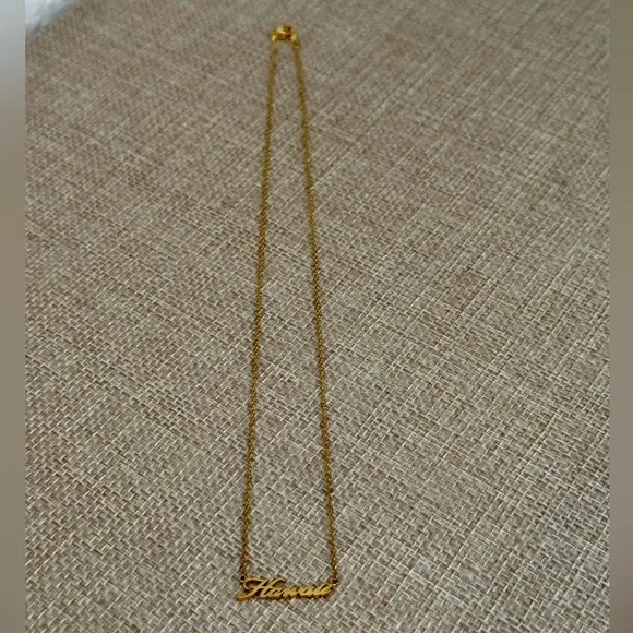 Gold Hawaii Necklace - Picture 3 of 5